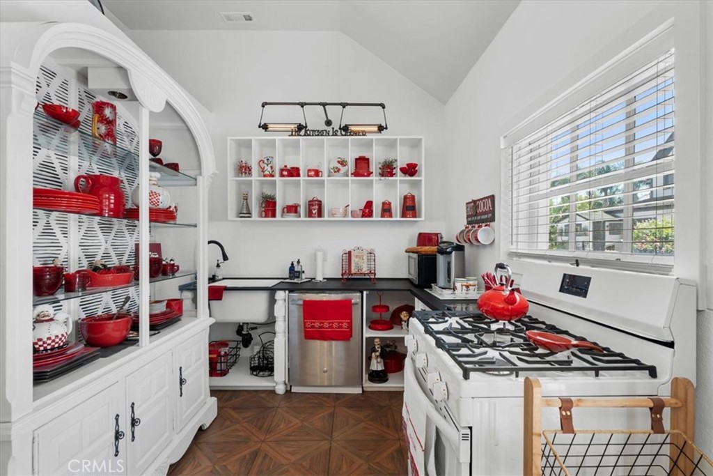 MLS #IV25240896 image #68