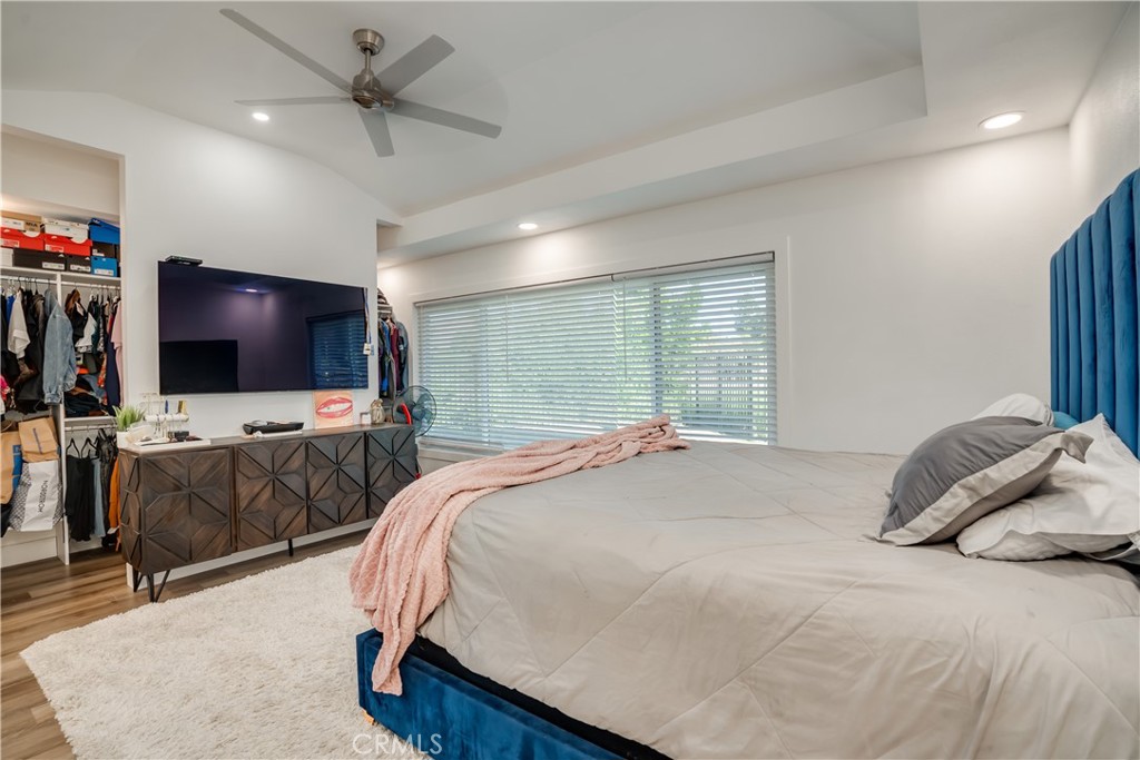 MLS #IV25242014 image #22