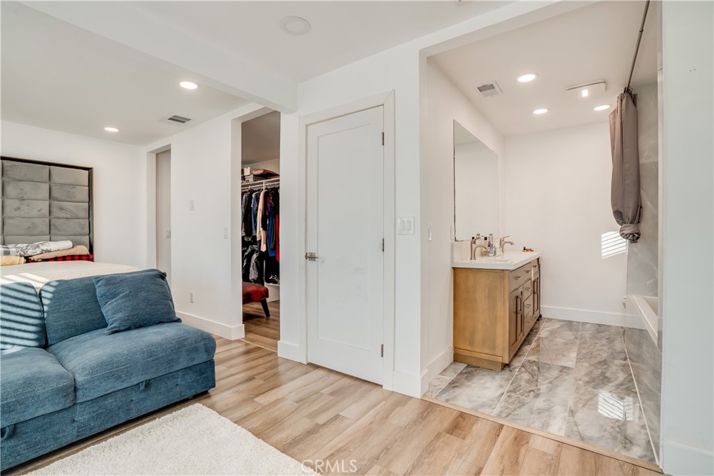 MLS #IV25242014 image #27