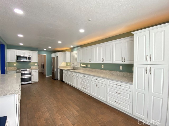 MLS #IV25242132 image #13