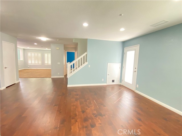 MLS #IV25242132 image #2