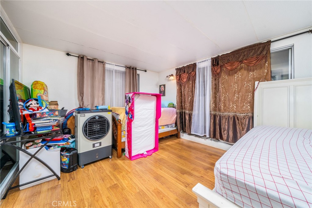 MLS #IV25242326 image #15