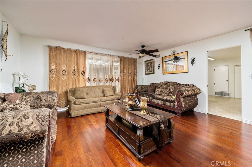 MLS #IV25242326 image #8