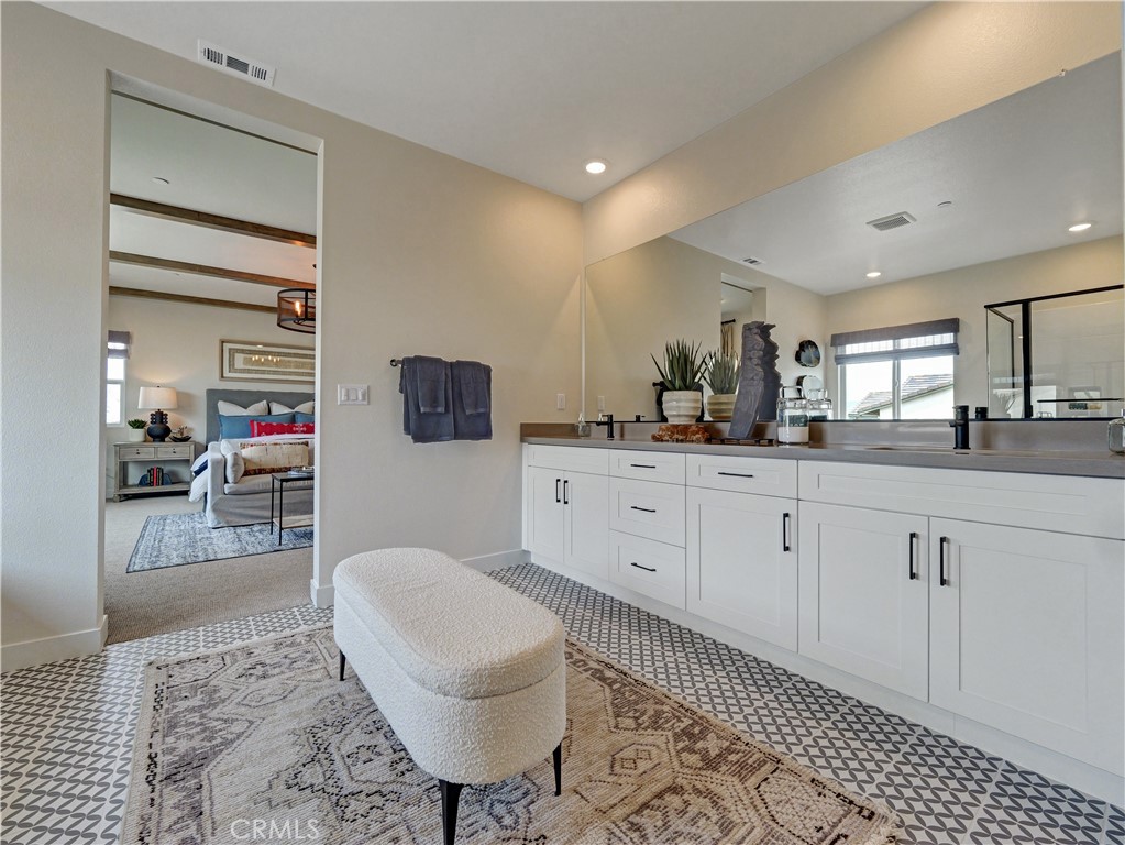 MLS #IV25242830 image #27