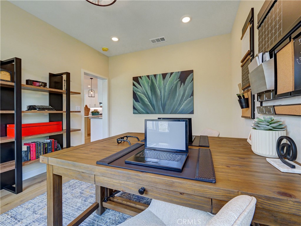 MLS #IV25242830 image #7