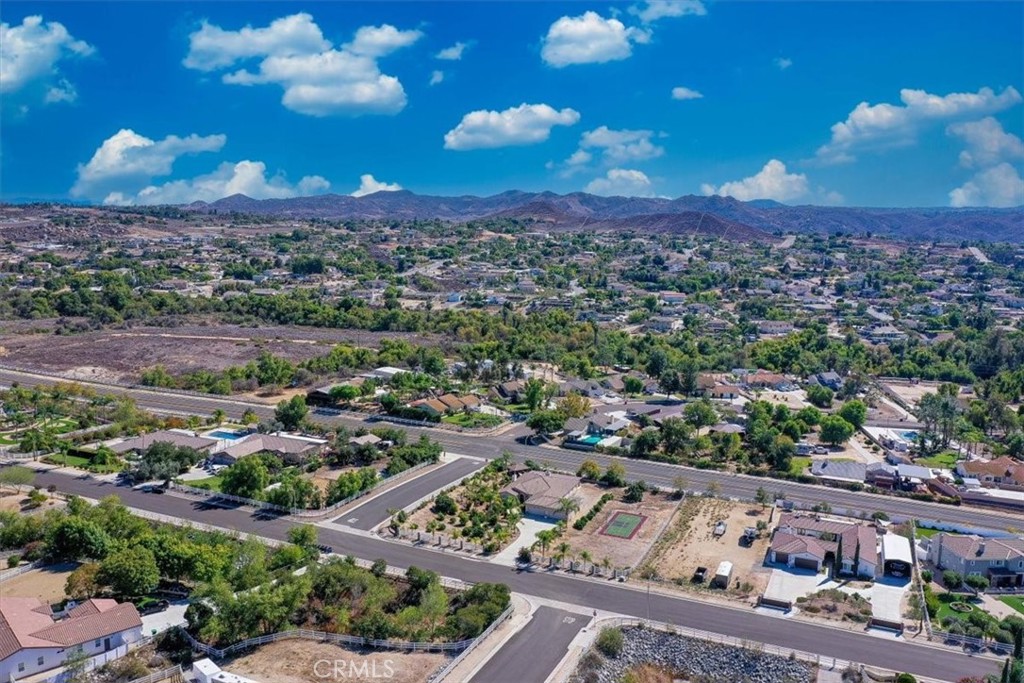 MLS #IV25243601 image #44