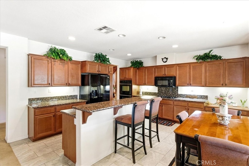 MLS #IV25243601 image #9