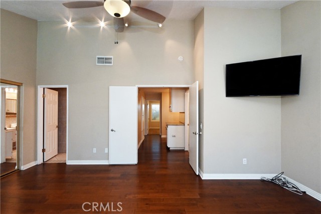 MLS #IV25245175 image #13