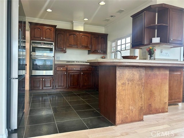 MLS #IV25247142 img 1