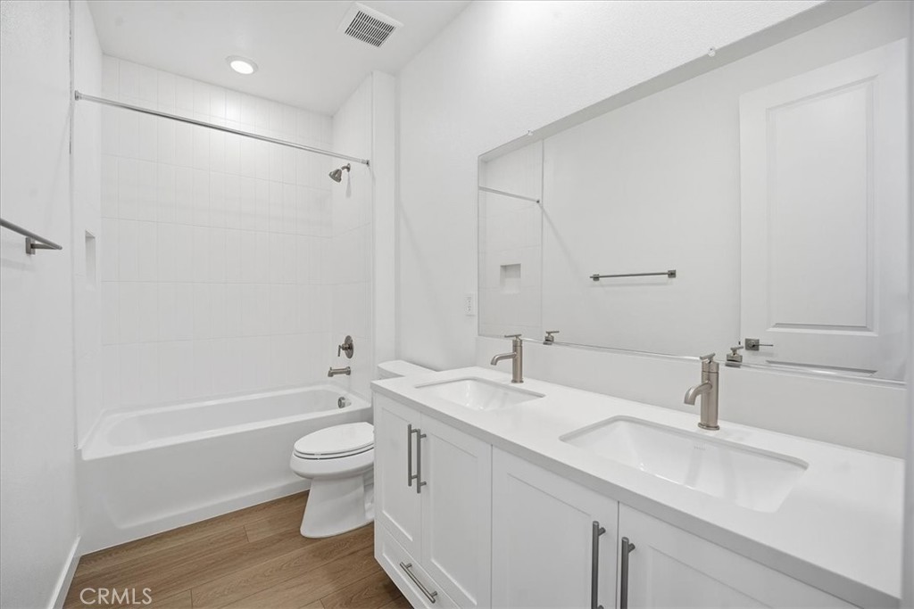 MLS #IV25247182 image #19