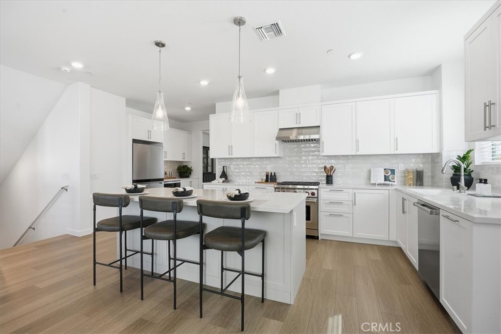 MLS #IV25247191 image #12