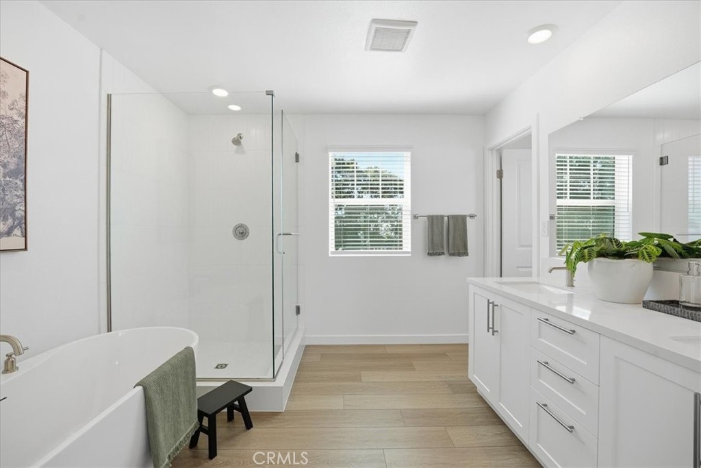 MLS #IV25247191 image #32