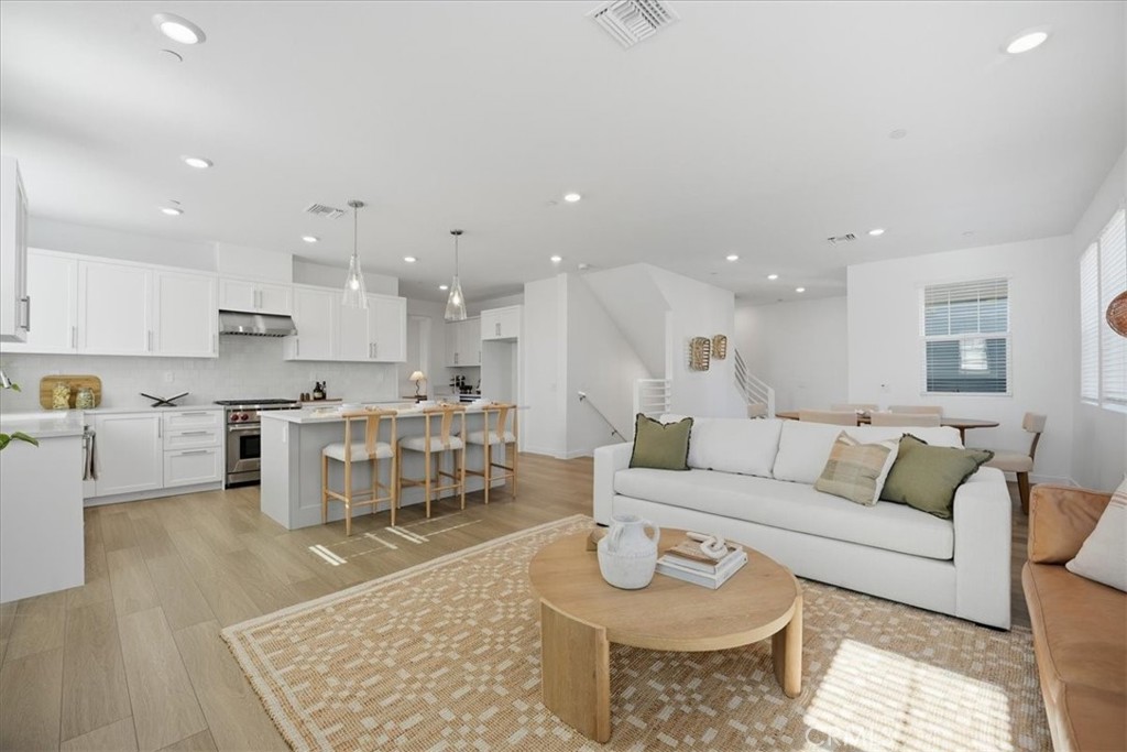 MLS #IV25247210 image #11