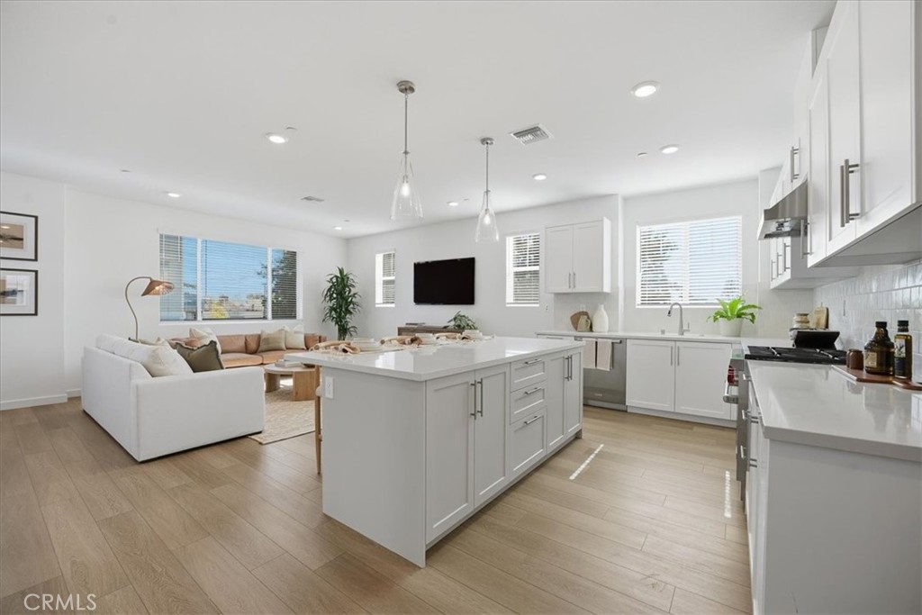 MLS #IV25247210 image #17