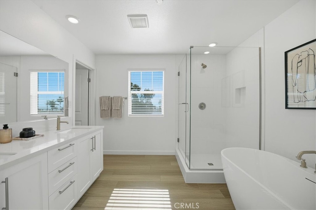 MLS #IV25247210 image #37