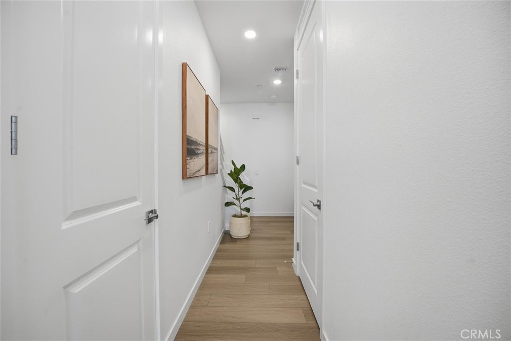 MLS #IV25247210 image #4