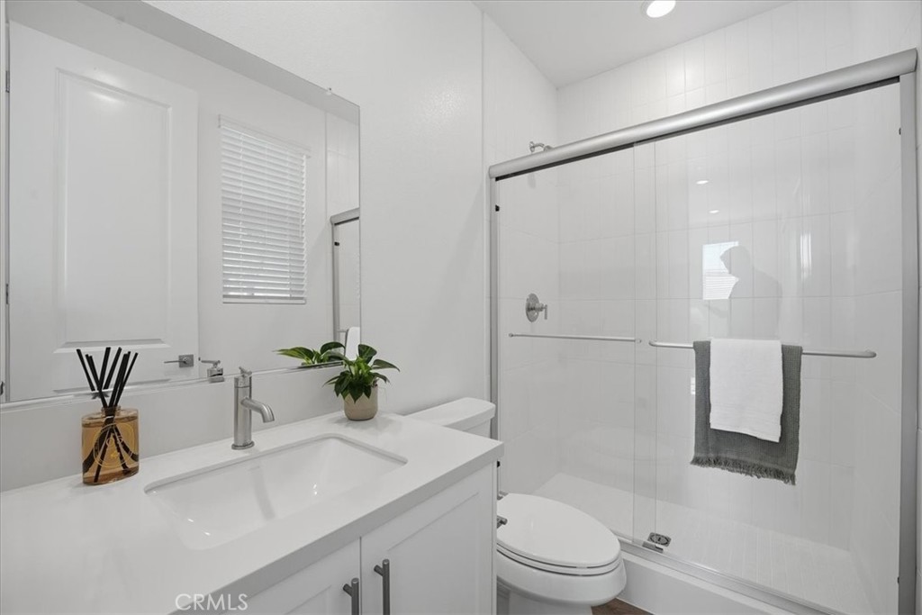 MLS #IV25247210 image #9