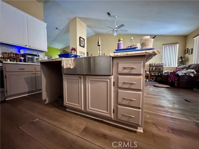 MLS #IV25247503 image #2