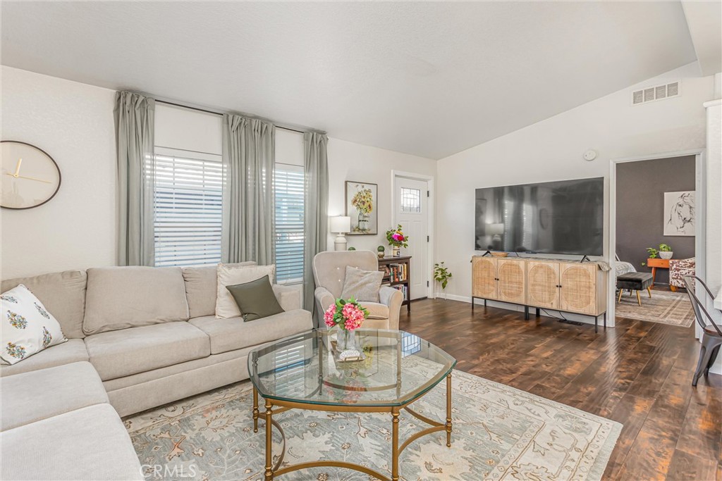 MLS #IV25247592 image #6