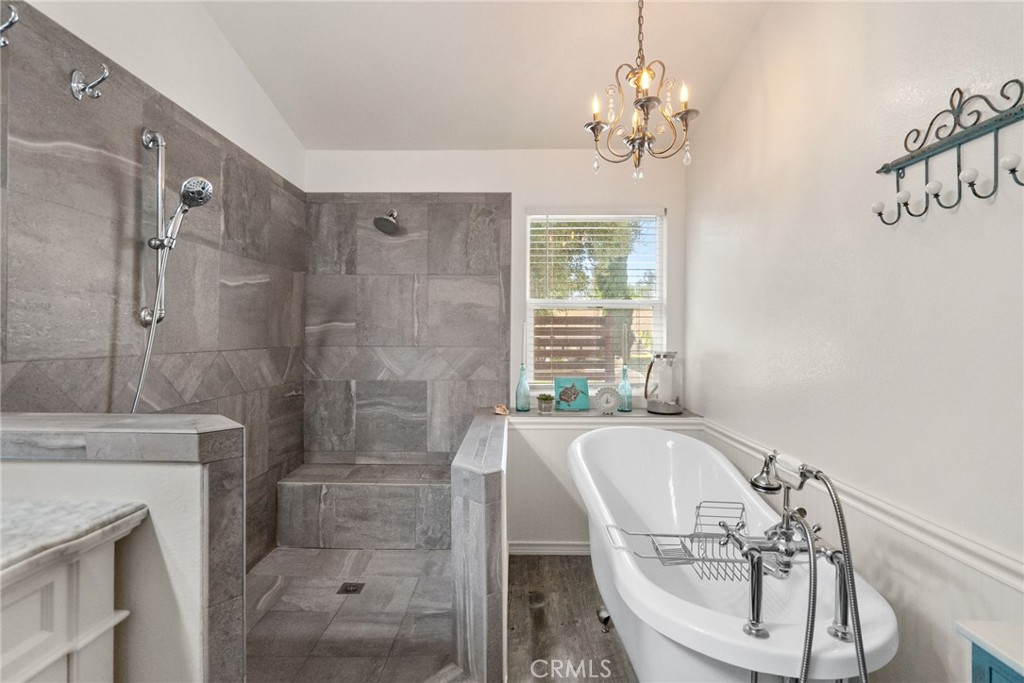 MLS #IV25247919 image #24