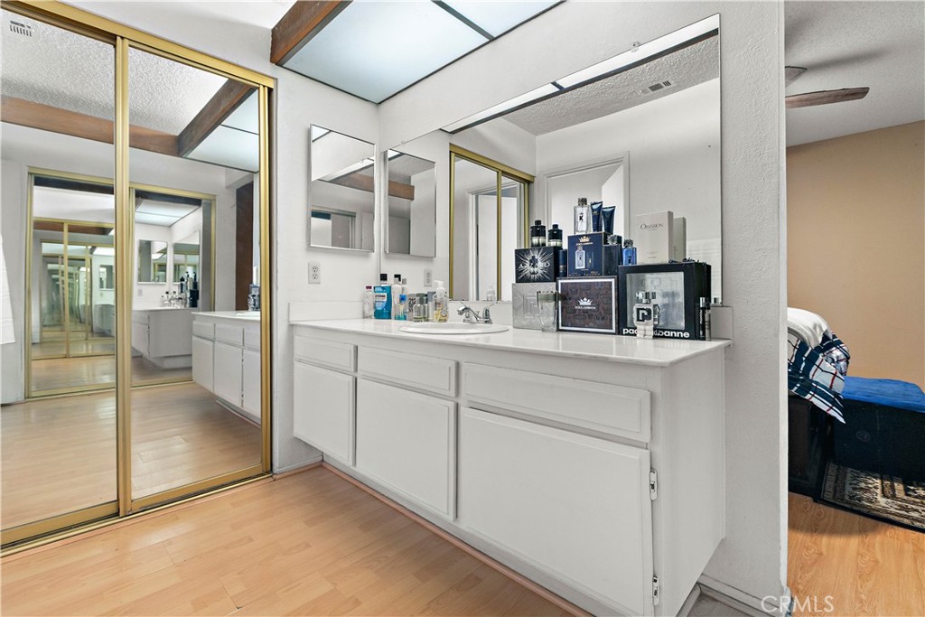 MLS #IV25248882 image #27