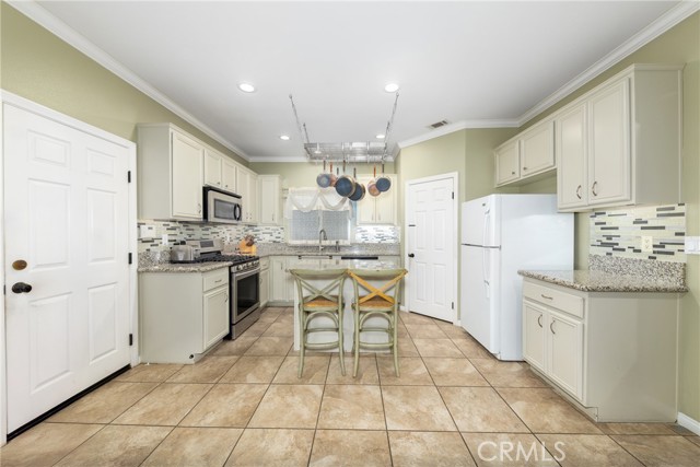 MLS #IV25250968 image #10