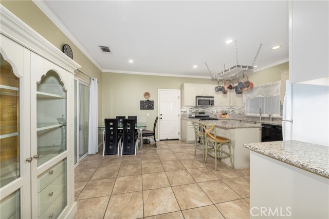 MLS #IV25250968 image #8