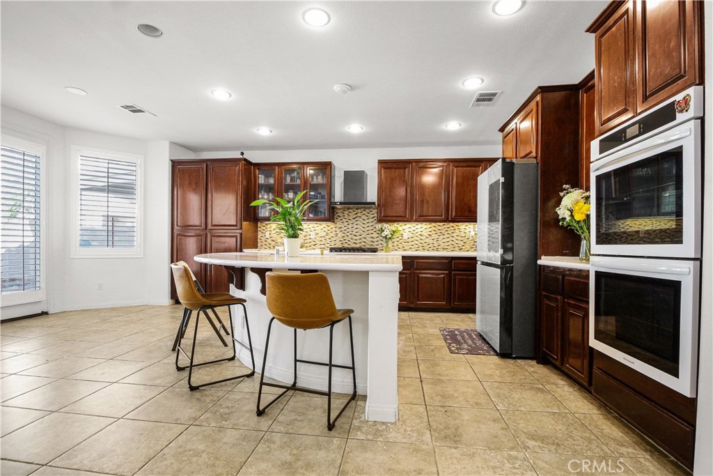 MLS #IV25251117 image #11