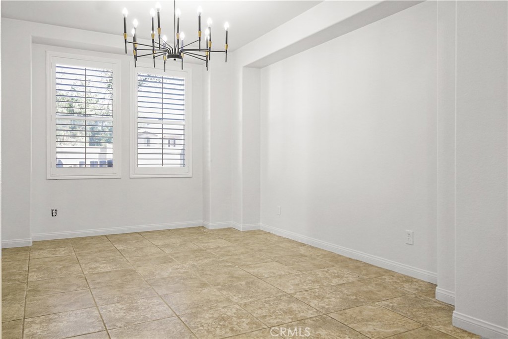 MLS #IV25251117 image #14