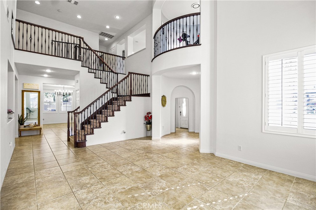 MLS #IV25251117 image #3