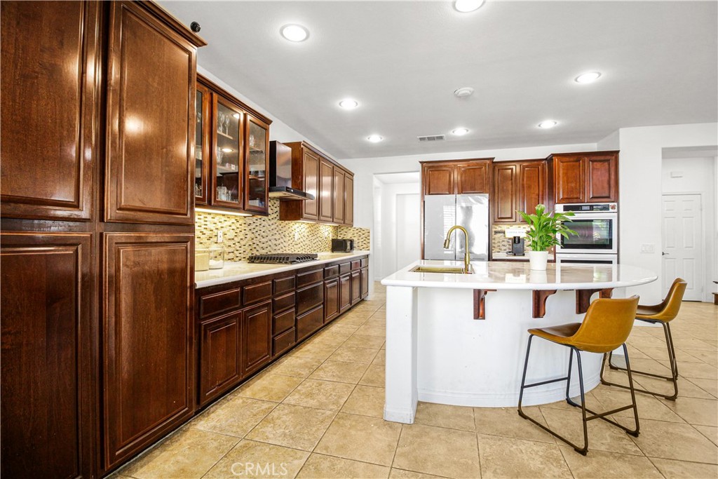 MLS #IV25251117 image #8