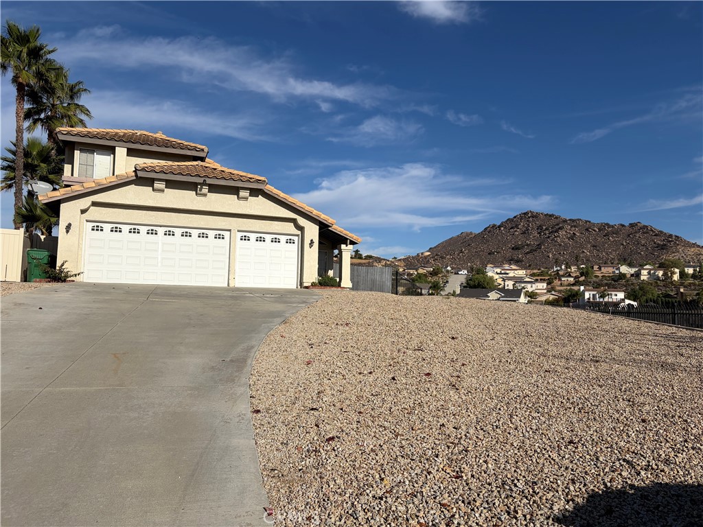 MLS #IV25251596 image #1