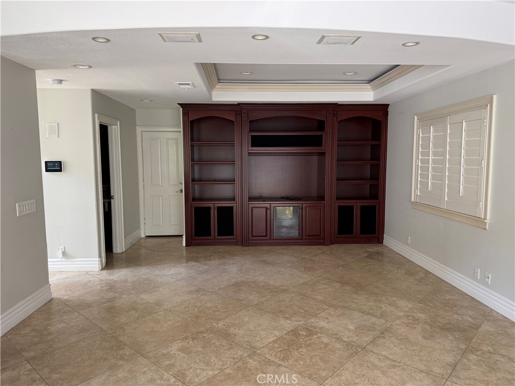 MLS #IV25252214 image #2