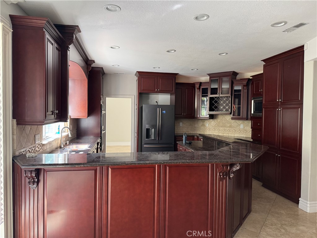 MLS #IV25252214 image #4