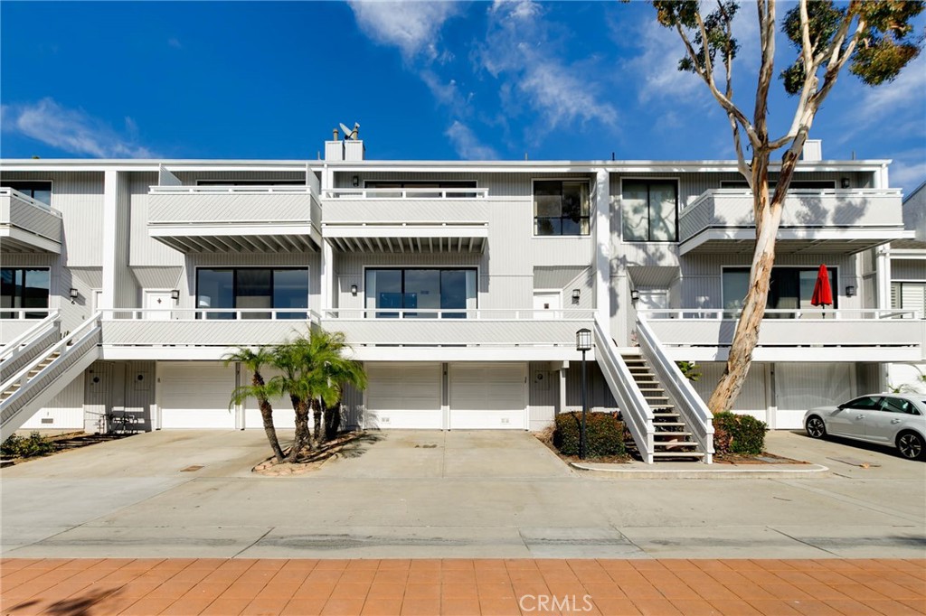 MLS #IV25252572 image #1