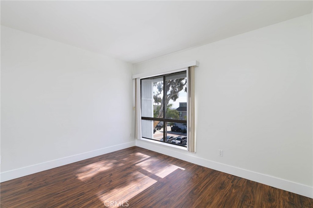 MLS #IV25252572 image #23