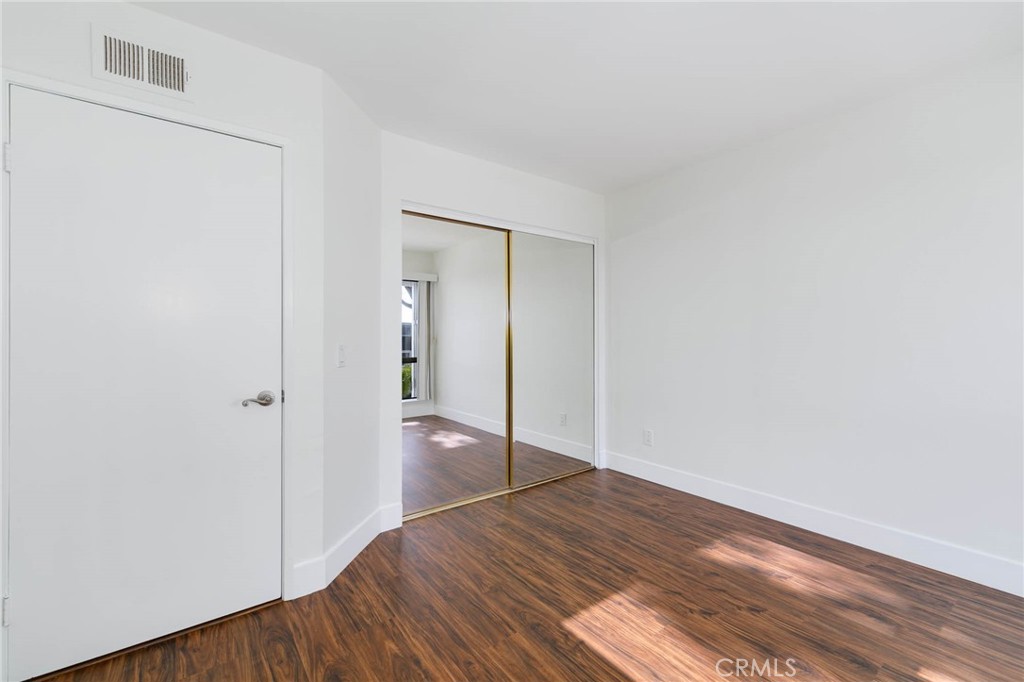 MLS #IV25252572 image #24