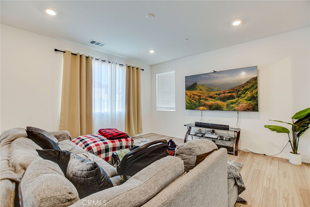 MLS #IV25252899 image #6