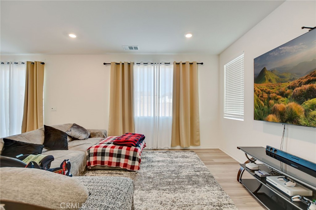 MLS #IV25252899 image #9