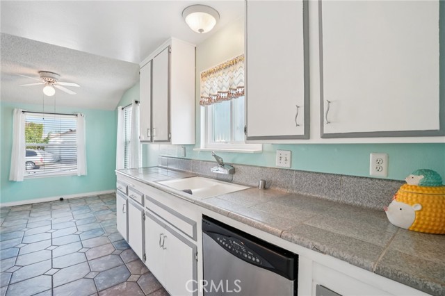 MLS #IV25254452 image #11