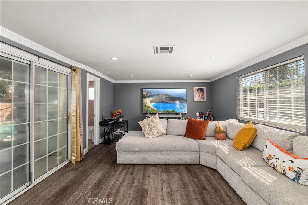 MLS #IV25255359 image #5