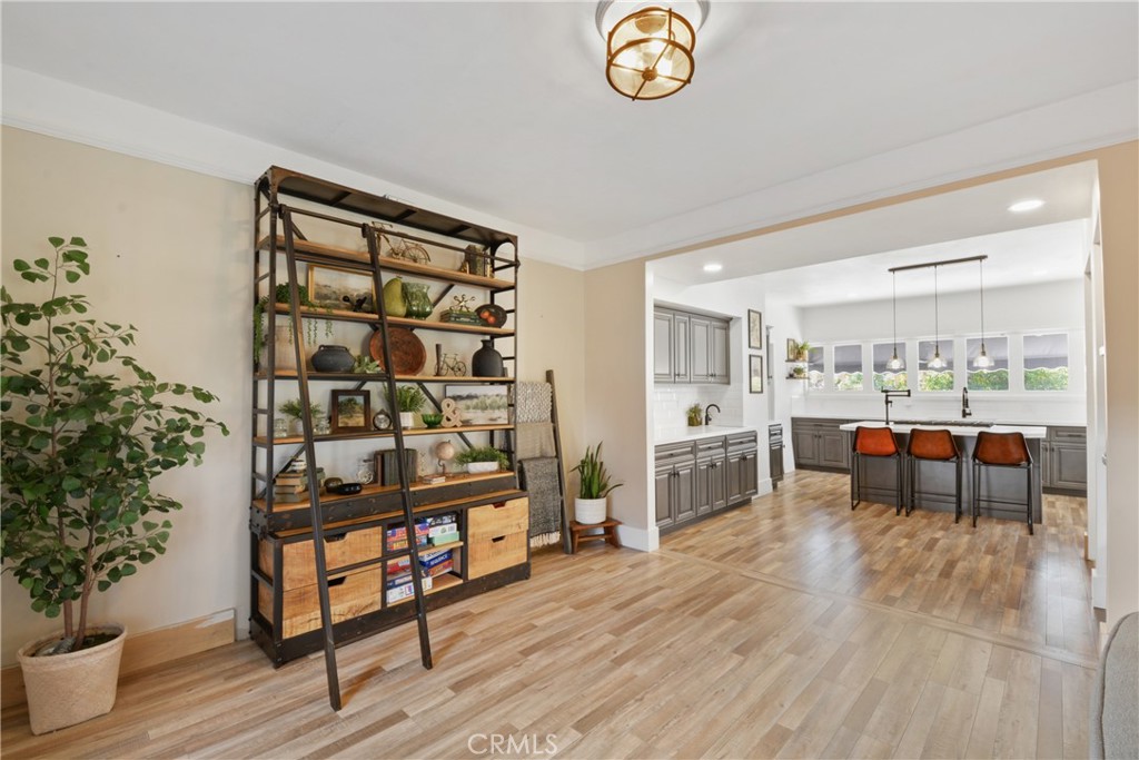 MLS #IV25255940 image #15