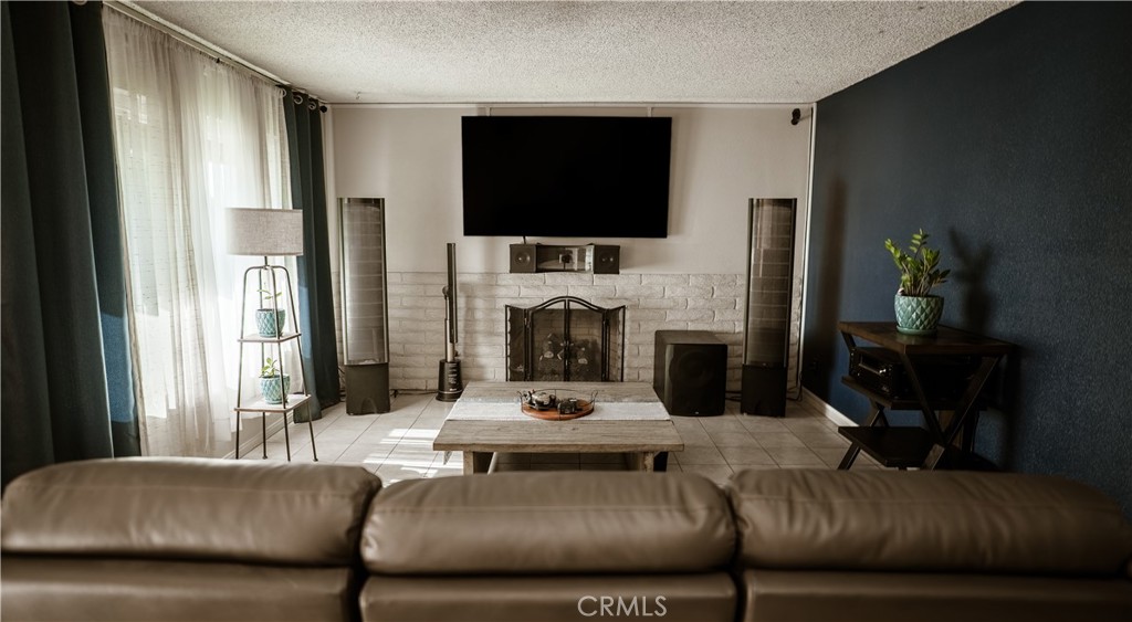 MLS #IV25256692 image #2