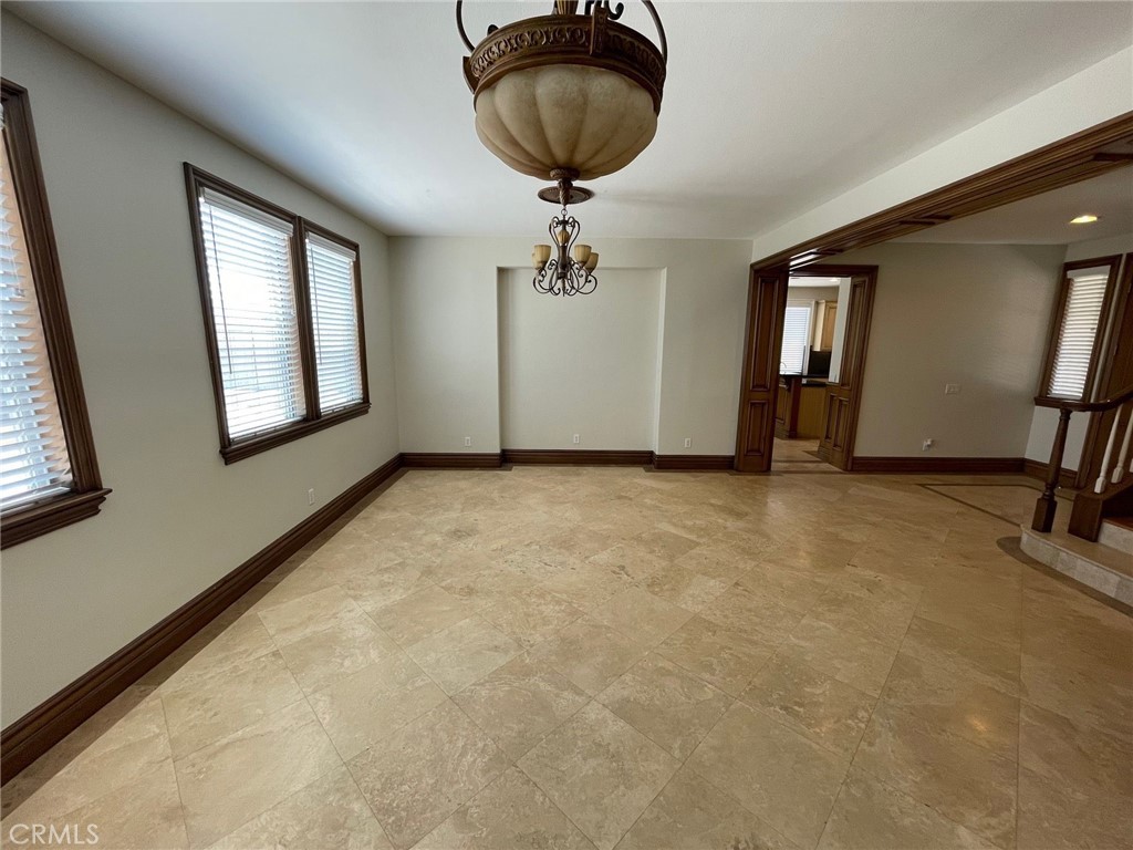 MLS #IV25257204 image #3