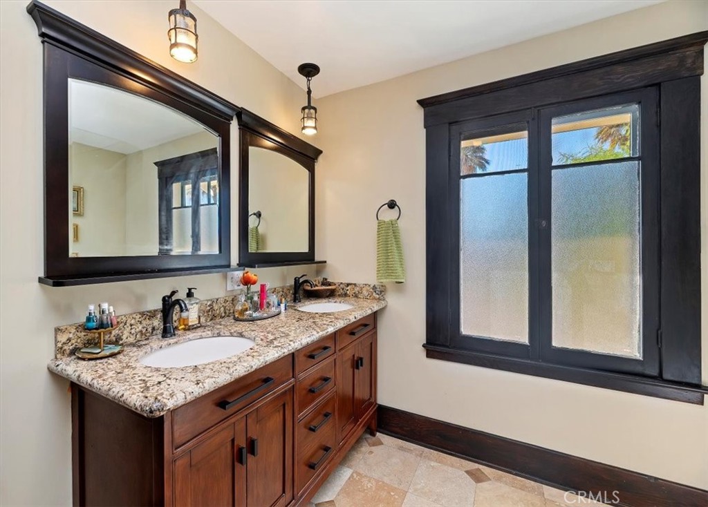 MLS #IV25257671 image #32