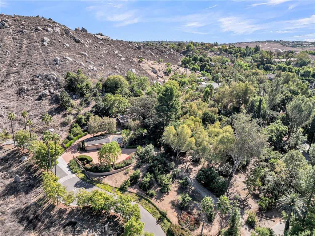 MLS #IV25260007 image #0