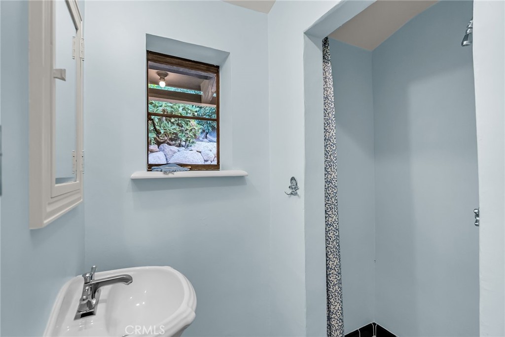 MLS #IV25260007 image #41