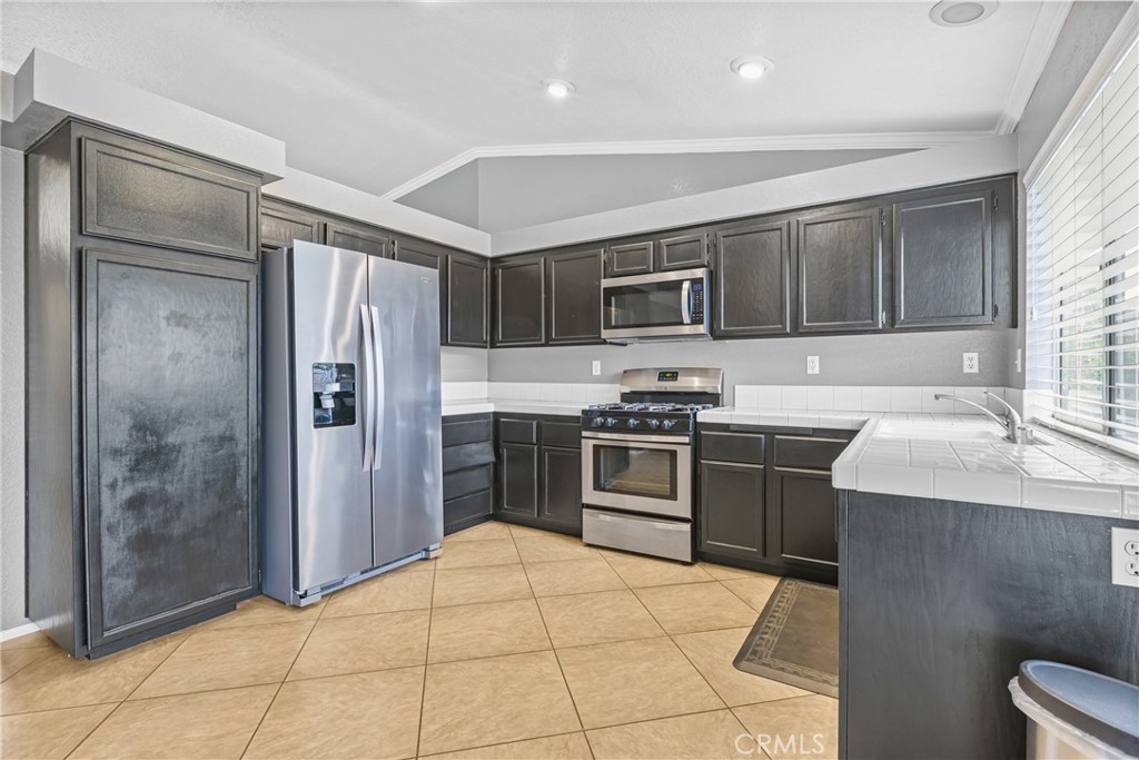 MLS #IV25260383 image #9