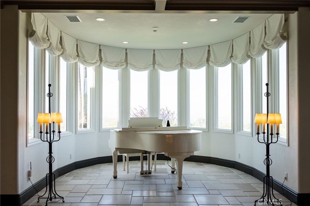 MLS #IV25260935 image #14