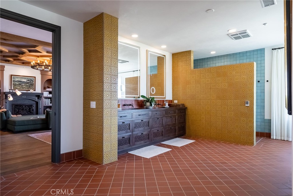 MLS #IV25260935 image #34